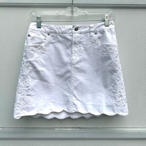 Lilly Pulitzer Vintage Skirt Embroidered White Denim Mini Women Sz 0 Coastal